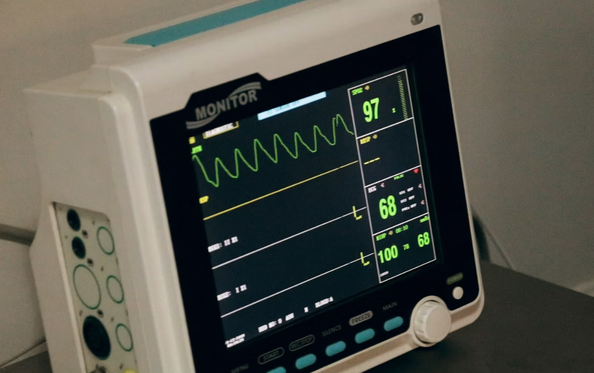 PCB Assembly Solutions for Medical Devices Manufacturing: A Compliance-First Guide to Life-Critical Electronics