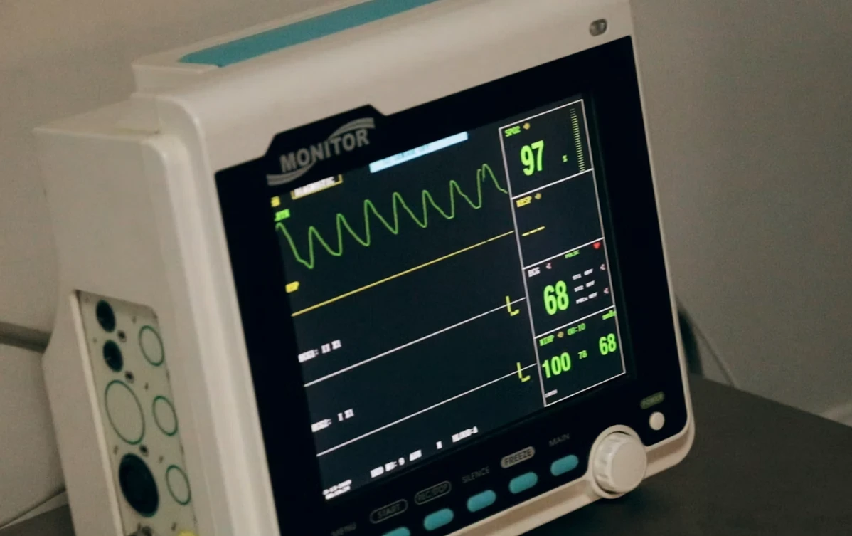 PCB Assembly Solutions for Medical Devices Manufacturing: A Compliance-First Guide to Life-Critical Electronics
