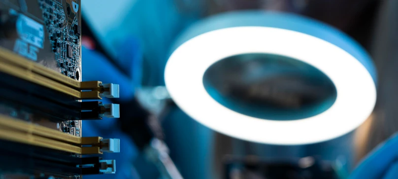China PCB Assembly vs Local EMS: What Should OEM Buyers Compare?